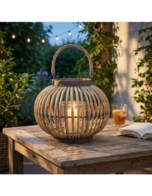 ELEONOR LAMPION