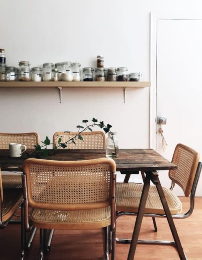 Thonet stolice iz mreže od ratana Paglia di Vienna